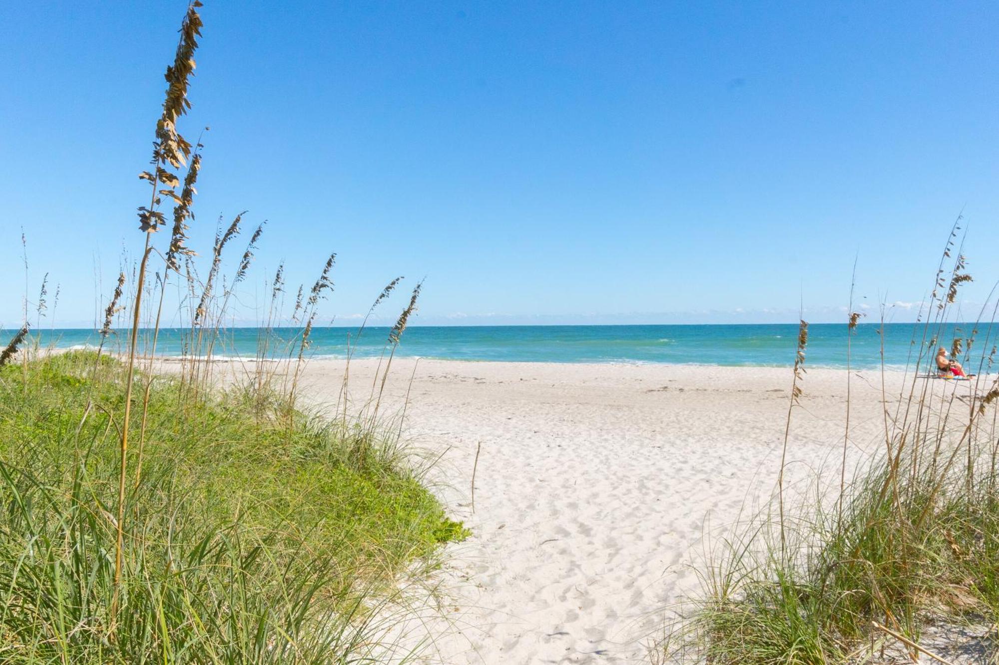 Tuckaway Shores Resort Melbourne Exterior photo
