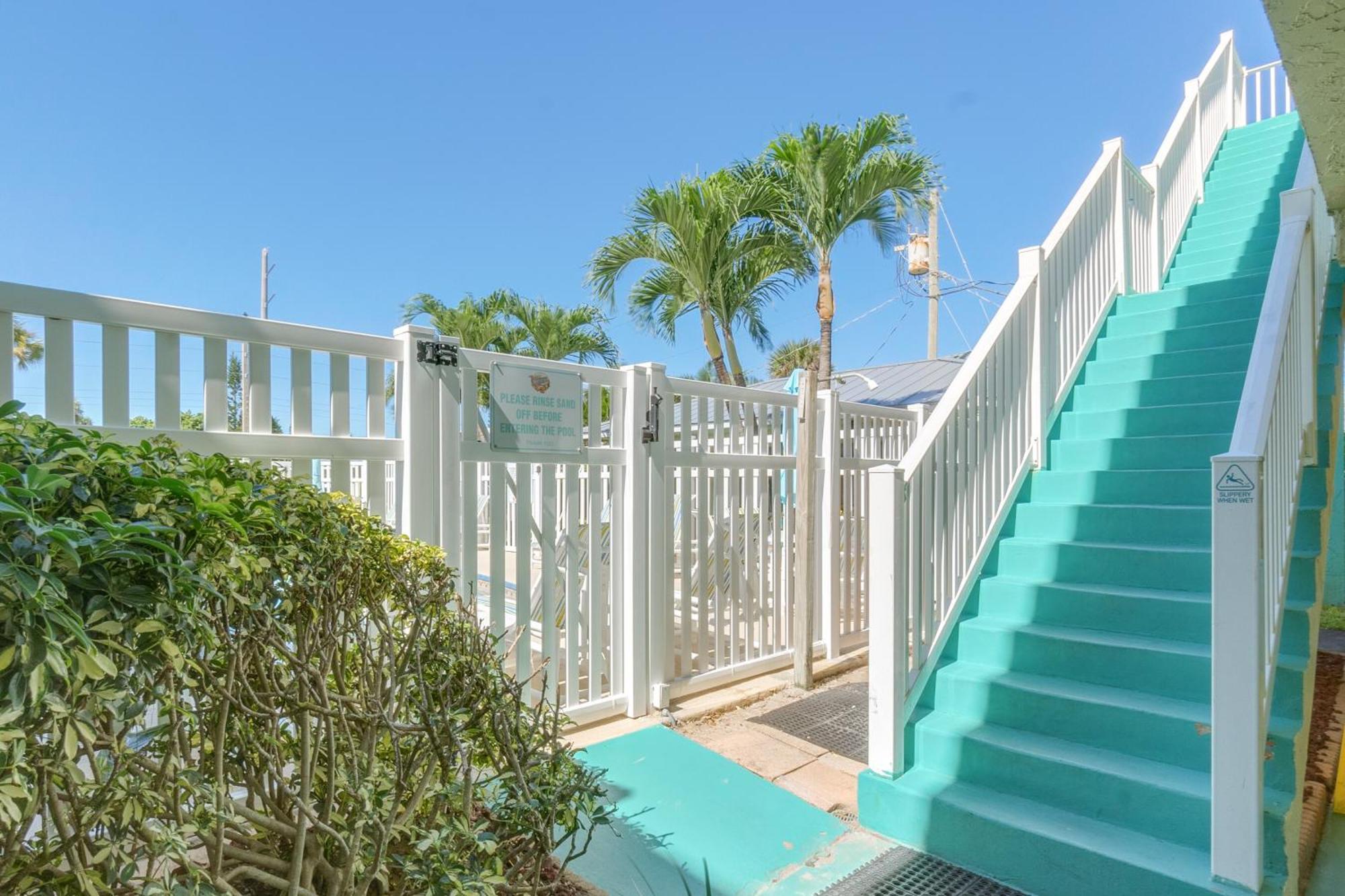 Tuckaway Shores Resort Melbourne Exterior photo