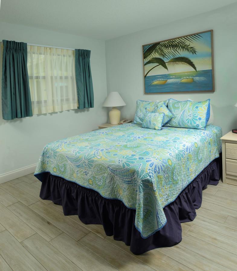 Tuckaway Shores Resort Melbourne Exterior photo